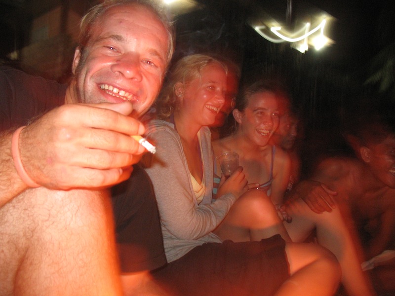 20080707_0401_groupparty.jpg