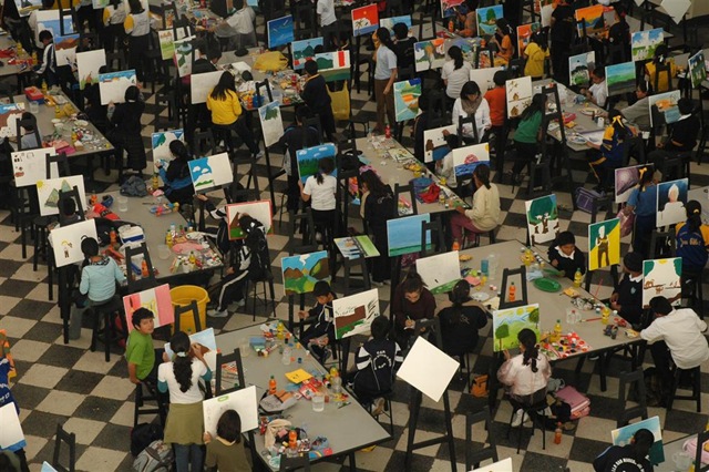 [Artes Plasticas patio[3].jpg]