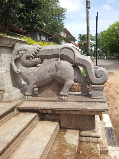 The Lion Guardian at Temple Kelaniya 