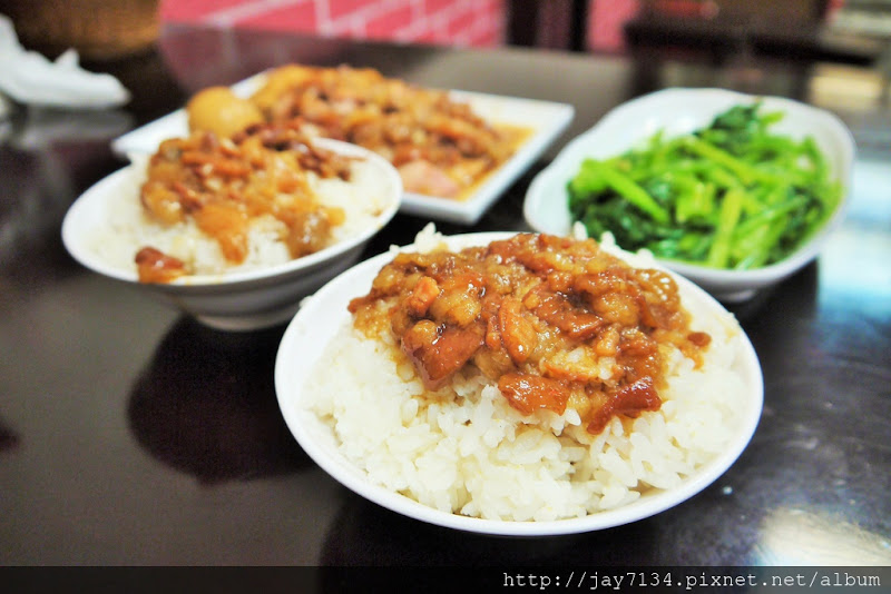 良鼎極品豬腳 南部口味好吃的豬腳飯
