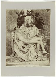 Gebeeldhouwde piëta in de Sint-Pieter, Rome