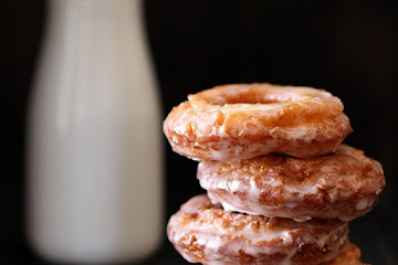 Old-Fashioned Sour Cream Doughnuts