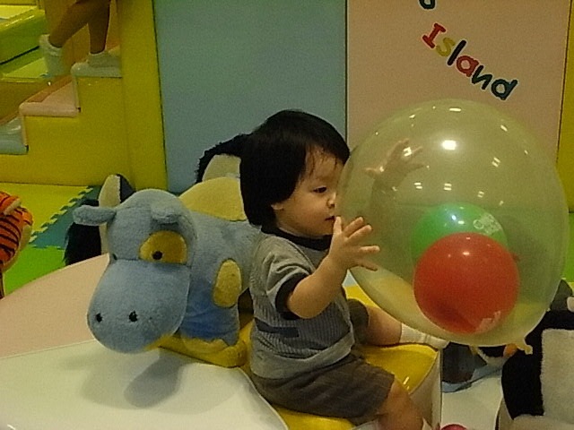 [bigballoon2.jpg]