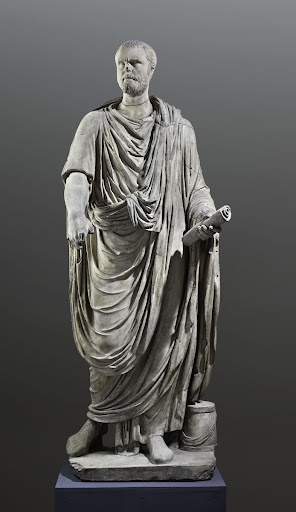 Statue of a togatus - Unkown — Google Arts & Culture
