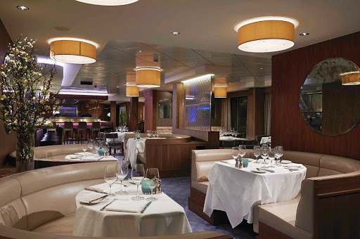 Guests head to the Norwegian Getaway's Ocean Blue by Iron Chef Geoffrey Zakarian for its special seafood dishes, carefully selected wine, interesting cocktails and classy ambience.