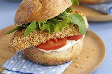 Crisp chicken burgers with lemon mayo