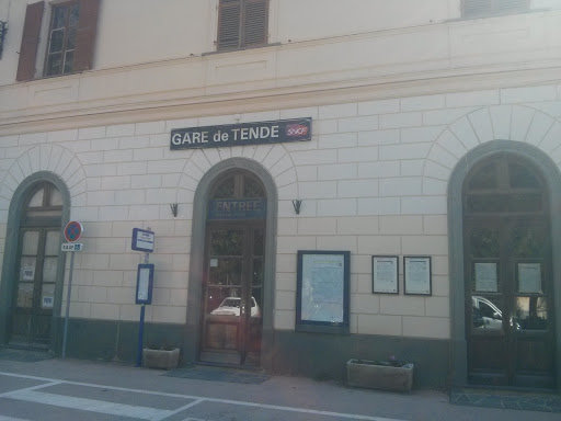 Gare De Tende