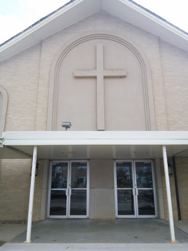 Calvary Cross First Baptist Church 