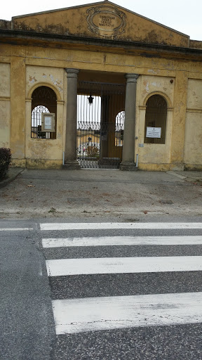 Cimitero Di Fornacette 