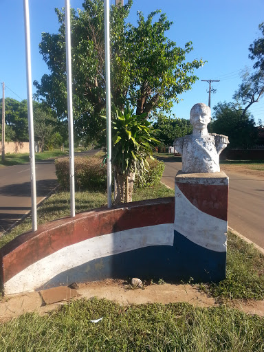 Estatua Coronel Bogado