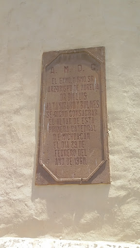 Placa De La Primera Catedral De Michoacan