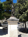Révolution Statue