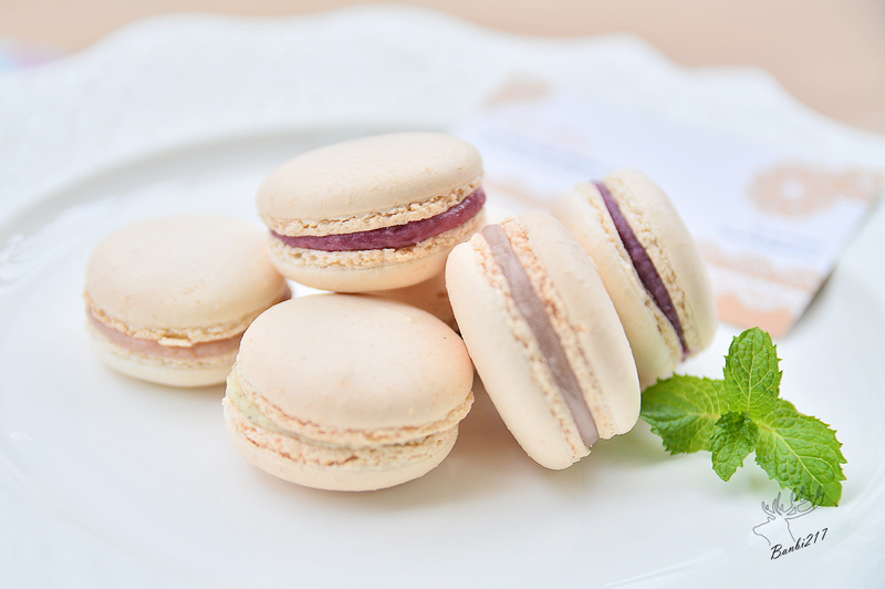 台北大安區.忠孝敦化站美食:法國人開的羅亞薾法式小坊 50元的無色素馬卡龍 咖啡館 輕食 鬆餅 下午茶 東區 仁愛圓環