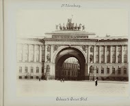Toegangspoort tot het gebouw van de Generale Staf