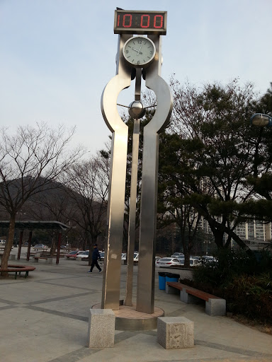 광명시민체육관 시계탑