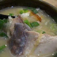 百八魚場 - 平價生魚片丼飯定食