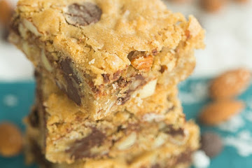 Almond Joy Cookie Bars