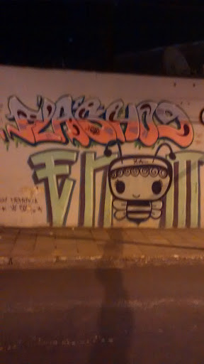 Arte de Rua - Abelha Fofinha