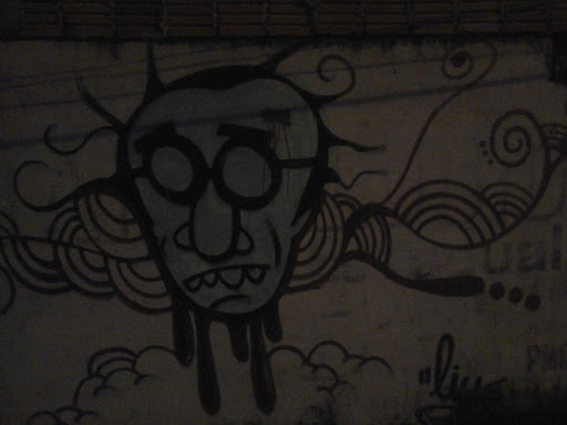 Grafite Cabeção No Centro