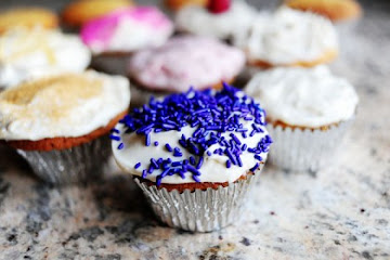 Vanilla Cupcakes with Vanilla Cream Cheese Icing