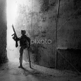 I'll be back ! by Budi Cc-line - Artistic Objects Toys