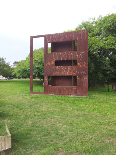 Monumento Ferro Marinha Do Brasil