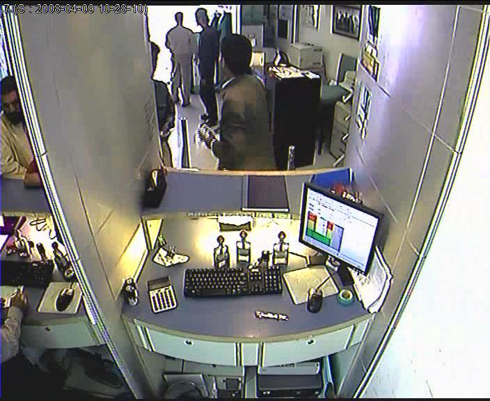 bank, cash looted captured in camera