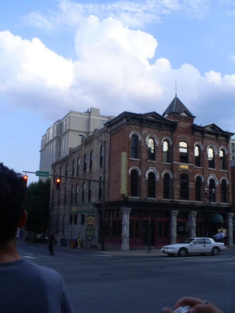 [S50310605.jpg]