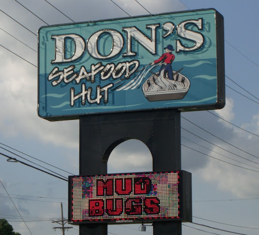 Don's Seafood Hut in Lafayette
