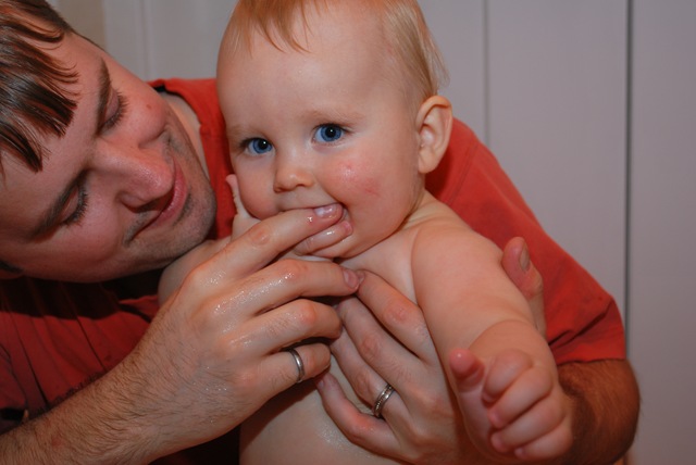 [2008-10-25 Myron's First Tooth 026[4].jpg]