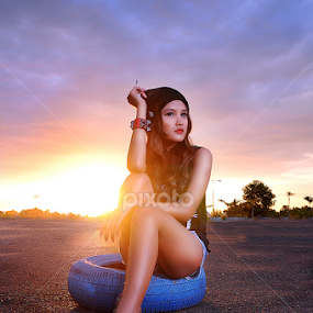 Beauty Girl by Surya Hidayat HB - People Fashion