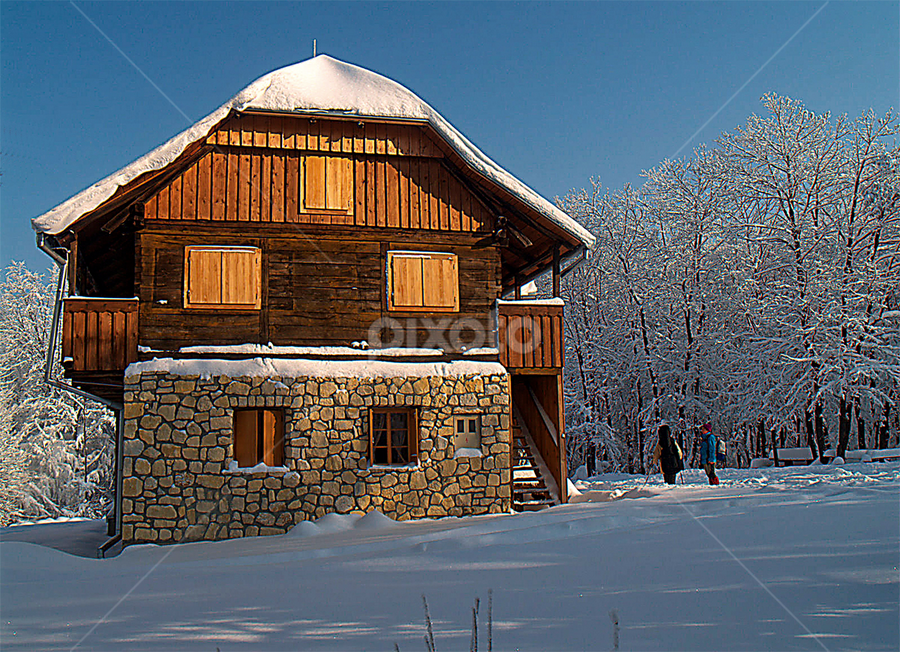 Snijeg u planini by Darko Kireta - Buildings & Architecture Homes