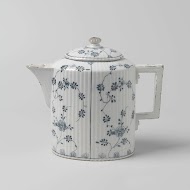 Koffiekan met deksel, beschilderd met bloemenranken