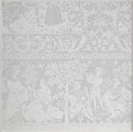 Fragment van een tafellaken van linnendamast met voorstelling: geschiedenis van Susanna; rand met muzikanten en vrouwen