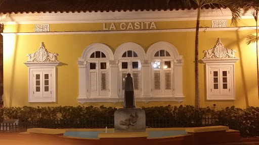 La Casita in Defense of the Bay