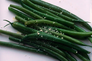 Garlic Parmesan String Beans