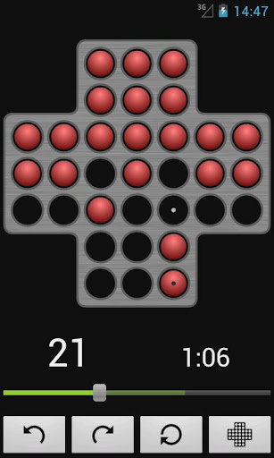 Peg Solitaire - Flash game - GAMEDESIGN - free browser games