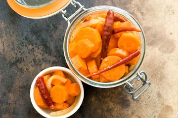 Ninfa’s spicy pickled carrots