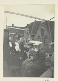 Aan boord van een boot bij een bruiloft of feest