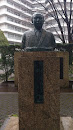 山田守先生の像