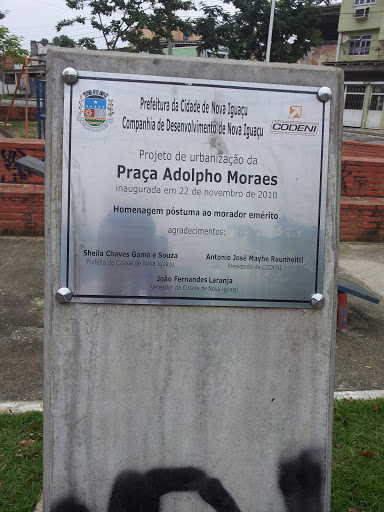 Placa Praça Adolpho Moraes