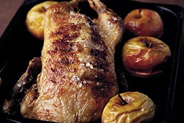 Crispy duck & baked apples