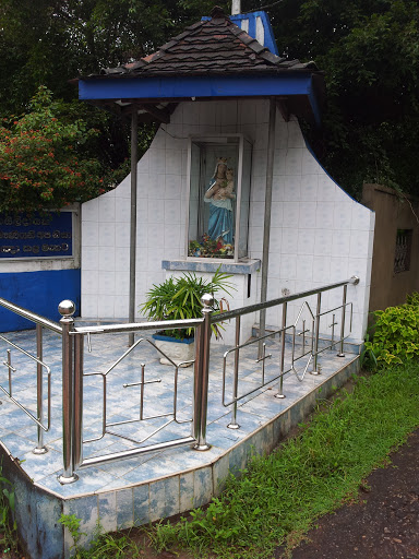 Statue of Mother Mary, Ganemulla Road, Ganemulla