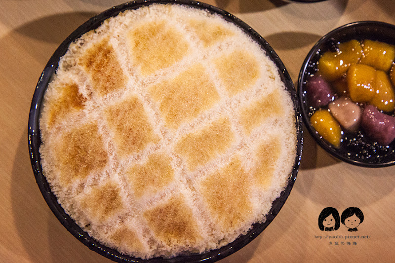  是菠蘿還是冰？瑞豐夜市新店。台南東區焦糖煉乳包心粉圓。配料豐富有驚喜！