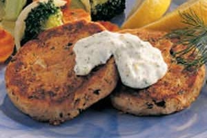 Tuna Patties with Dill Sauce