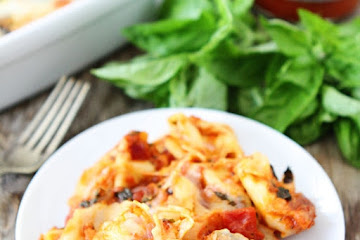 Easy Cheesy Baked Tortellini