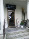 Le Dragon Restaurant