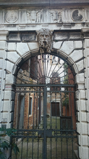 Puerta Al Inframundo