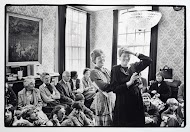 Discussie na afloop van een vrouwendienst