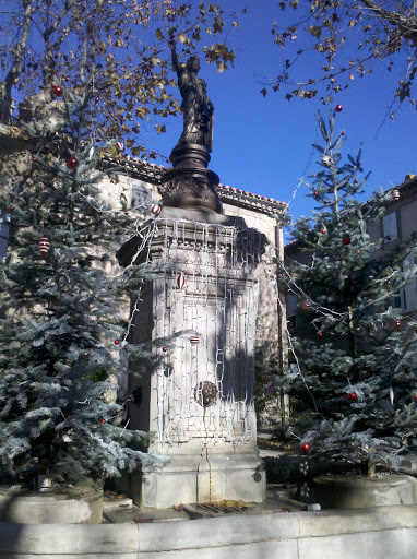 Fontaine De La République 